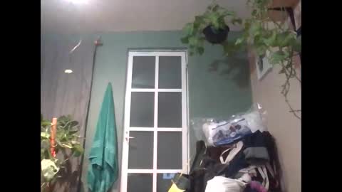 Snapshot of ivanchelon chatting on 01.19.25 Vanchi online show from 01.19.25