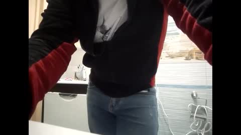 Snapshot of ivanes888 chatting on 12.05.25 Mickey online show from 12.05.25