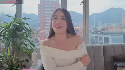 Snapshot of ivanna_west chatting on 09.28.25 Ivanna West online show from 09.28.25