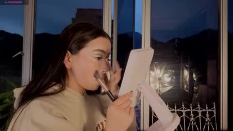 Snapshot of ivanna_west chatting on 10.17.25 Ivanna West online show from 10.17.25