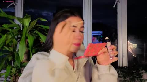 Snapshot of ivanna_west chatting on 10.24.25 Ivanna West online show from 10.24.25