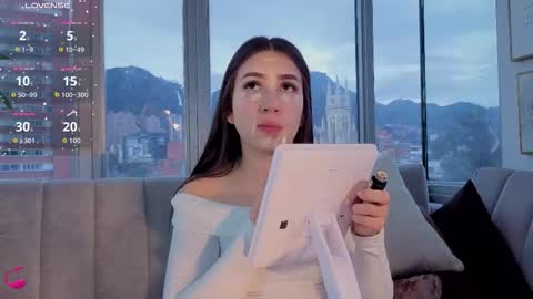 Snapshot of ivanna_west chatting on 11.24.25 Ivanna West online show from 11.24.25