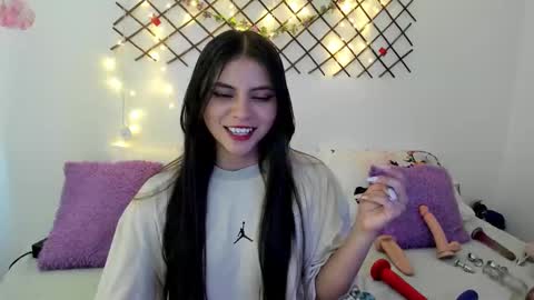 Snapshot of ivannabruner chatting on 09.18.25 Ivanna online show from 09.18.25