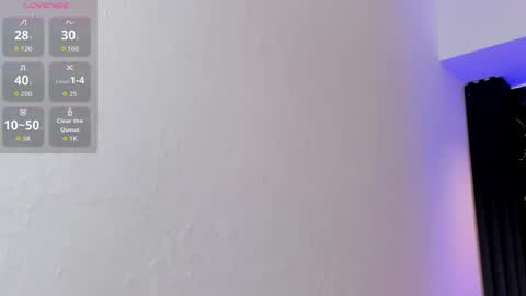Snapshot of ivannafoxx_ chatting on 04.15.26 ivanna online show from 04.15.26