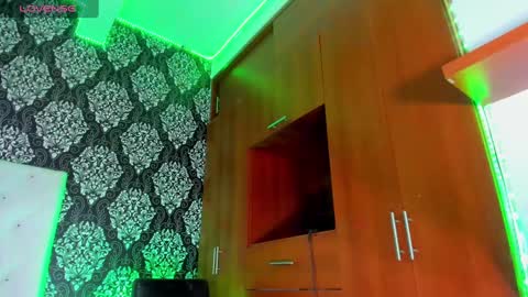 ivannapretyts online show from 12.31.24