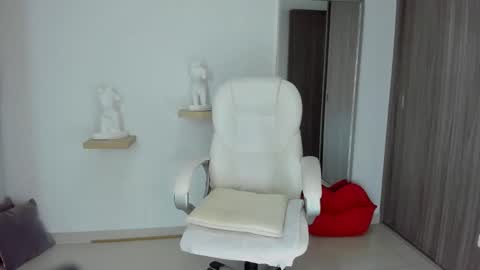 Ivanna online show from 02.21.25