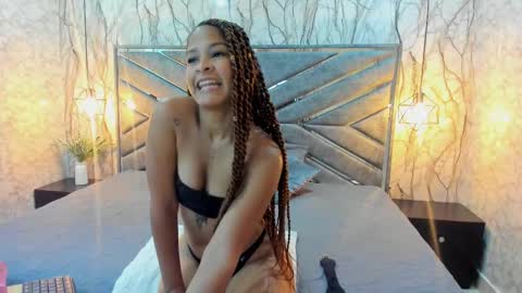 Ivis  online show from 02.22.25