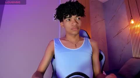 Snapshot of ivone_rose_ chatting on 11.19.25 Ivon online show from 11.19.25