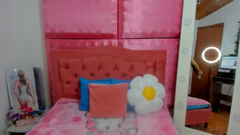 Ivonny online show from 11.28.25