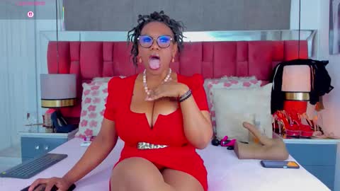 Snapshot of ivonsanchez chatting on 02.22.26 IVONSANCHEZ online show from 02.22.26