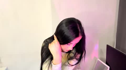 Nika online show from 12.14.25