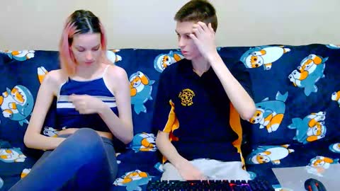 Snapshot of ivy__lester chatting on 12.04.25 Ivy and Lester online show from 12.04.25