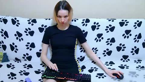 Ivy and Lester online show from 05.02.26
