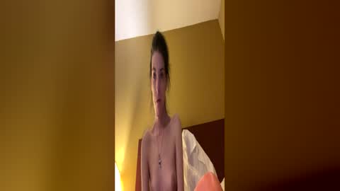 ivy_rose90 online show from 06.03.26