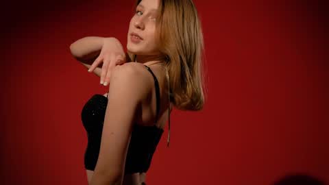 Snapshot of ivy_whyte chatting on 02.21.25 Ivy online show from 02.21.25