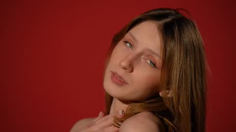 Snapshot of ivy_whyte chatting on 03.08.25 Ivy online show from 03.08.25