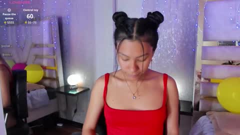 Snapshot of ivyangel_mei chatting on 09.11.25 Ivy online show from 09.11.25