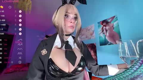 Snapshot of ivydavis chatting on 02.27.26 Radish online show from 02.27.26