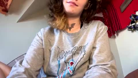 IVY DEVILL online show from 06.03.26