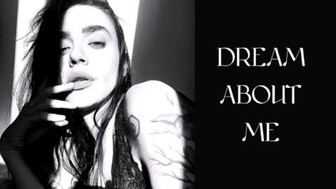 Snapshot of ivyjonson chatting on 12.22.24 Miss Ivy online show from 12.22.24