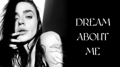 Snapshot of ivyjonson chatting on 12.29.24 Miss Ivy online show from 12.29.24