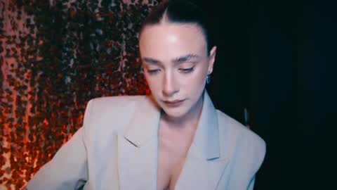 Snapshot of ivyjonson chatting on 01.17.25 Miss Ivy online show from 01.17.25