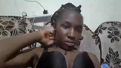 ivyk_ online show from 02.18.26