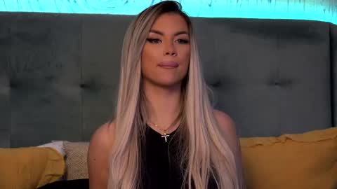  Ivy  online show from 02.20.25