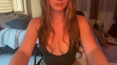 Snapshot of ivysagex chatting on 11.09.25 ivysagex online show from 11.09.25