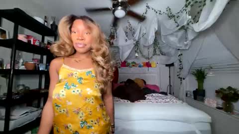 iwantyami online show from 12.19.25