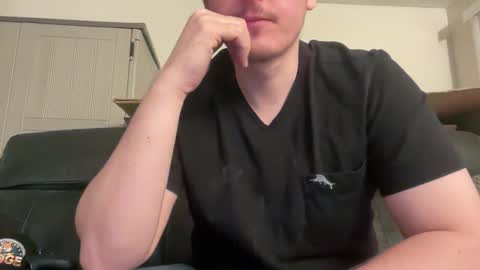 Snapshot of iwantyounow42069 chatting on 12.21.25 iwantyounow42069 online show from 12.21.25