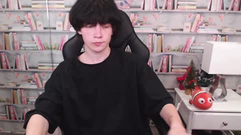 Snapshot of iwillfall_ chatting on 12.11.24 Maxim online show from 12.11.24