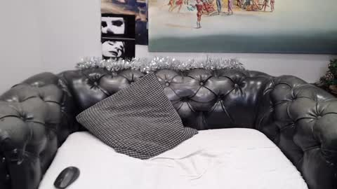 Snapshot of iwillfall_ chatting on 12.13.24 Maxim online show from 12.13.24