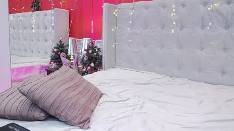 Snapshot of iwillfall_ chatting on 12.14.24 Maxim online show from 12.14.24