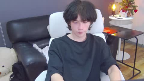 Snapshot of iwillfall_ chatting on 12.18.24 Maxim online show from 12.18.24