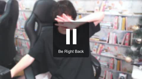 Snapshot of iwillfall_ chatting on 12.27.24 Maxim online show from 12.27.24