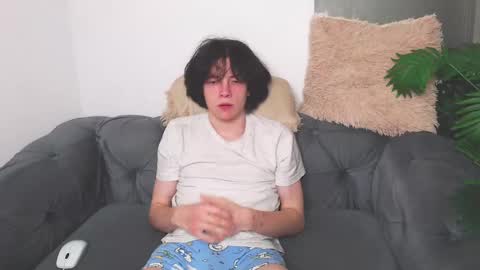 Snapshot of iwillfall_ chatting on 02.11.25 Maxim online show from 02.11.25