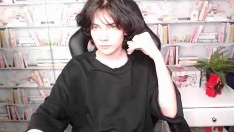 Snapshot of iwillfall_ chatting on 02.27.25 Maxim online show from 02.27.25