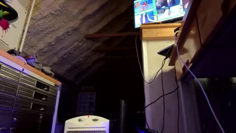 Snapshot of iwinnner chatting on 11.11.25 That Guy online show from 11.11.25