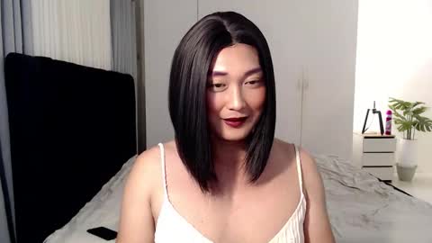 Snapshot of iya_hermosa chatting on 12.22.25 iya_hermosa online show from 12.22.25