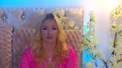 Izabella online show from 05.09.26