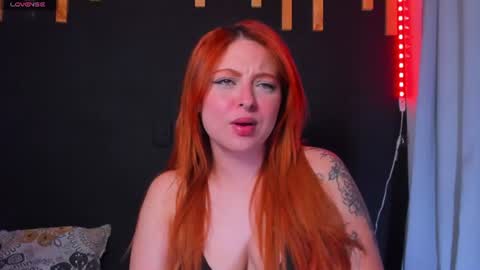 hot izys online show from 07.24.26