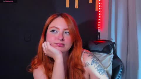 hot izys online show from 07.25.26