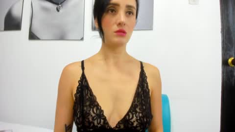 Izzy online show from 01.15.25