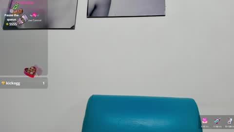 Izzy online show from 02.02.25