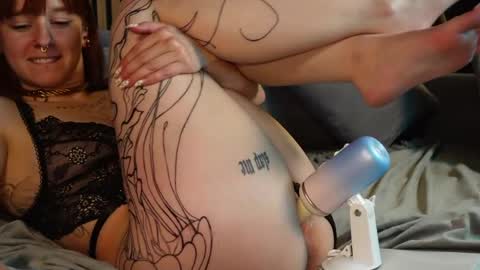 Izzy Inked online show from 04.22.26
