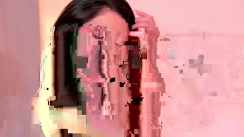 izzy_laurent online show from 05.05.26