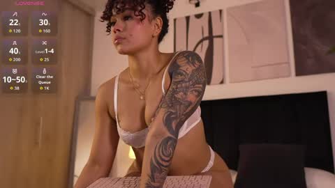 Izzy vega  online show from 04.28.26