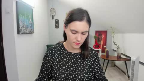 Snapshot of izzymonro chatting on 10.23.25 Izzy online show from 10.23.25