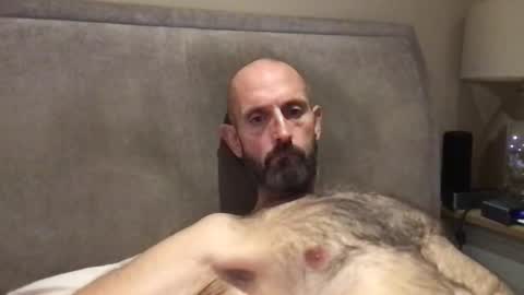 Snapshot of izzysboytoy1 chatting on 11.08.25 izzysboytoy1 online show from 11.08.25